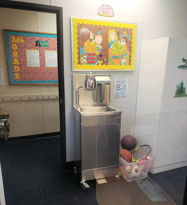 EPS1010 Foot Pump Operated Portable Sink