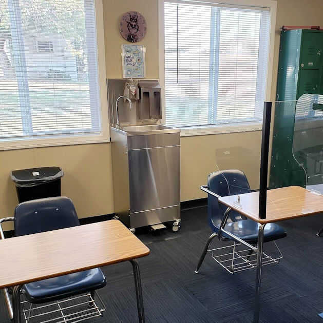 EPS1010 Foot Pump Operated Portable Sink